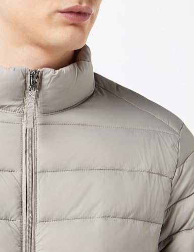 AeroLite™ Lightweight Puffer Jacket — Warm, Wind-Resistant Winter Layer